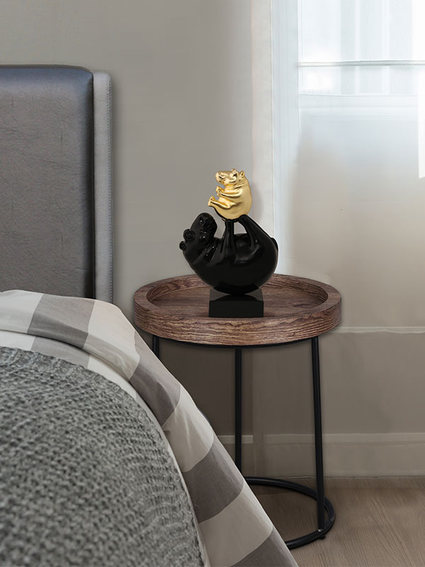 WILLIAM END TABLE