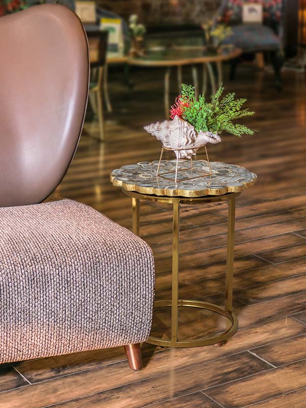 STELLAR END TABLE