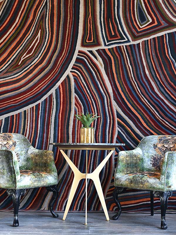 LLOYD DINING TABLE