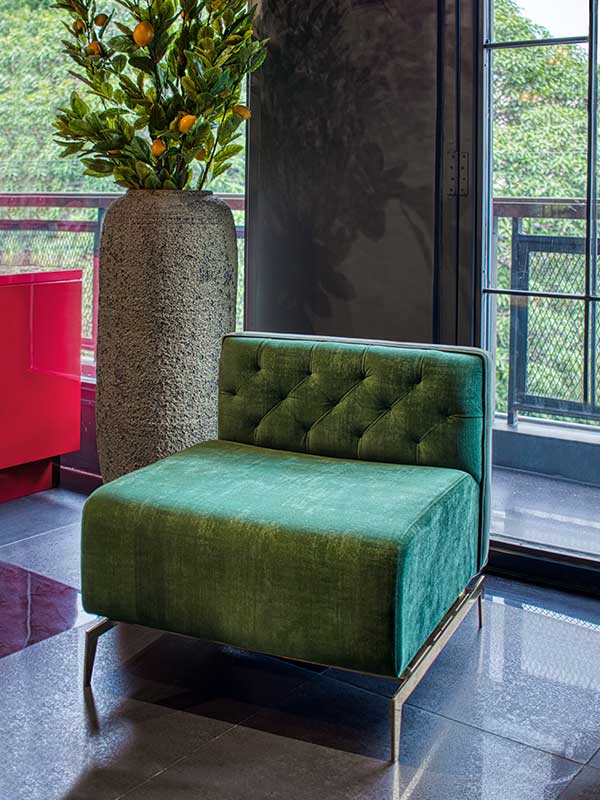 MILLER CHAIR