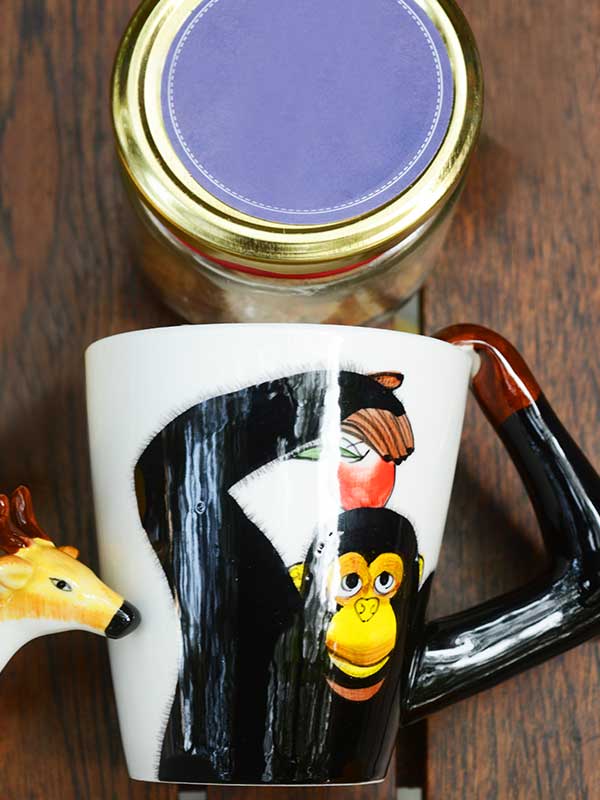 GORILLA ARM COFFEE MUG